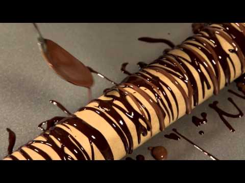 How to make chocolate drizzle decorations