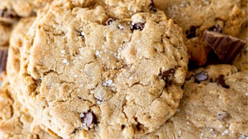 Crumbl Oatmeal Chocolate Chip Cookie Recipe