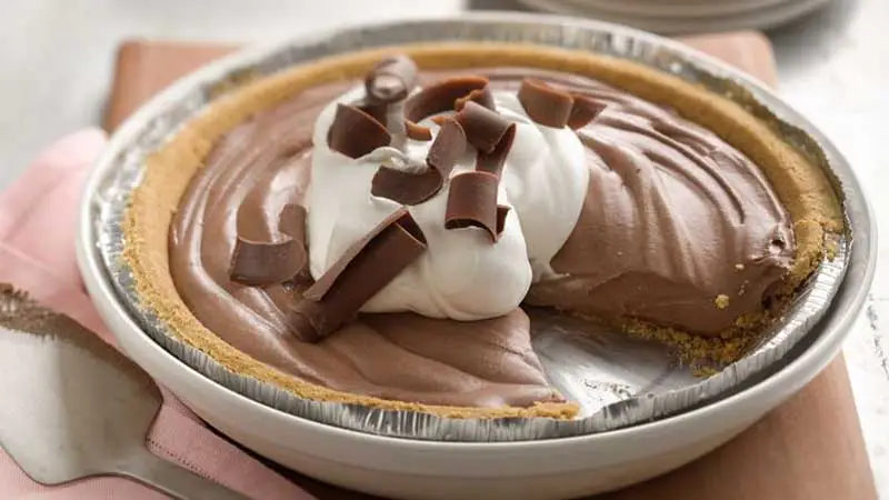 Chocolate Cream Pie With Almond Crust |