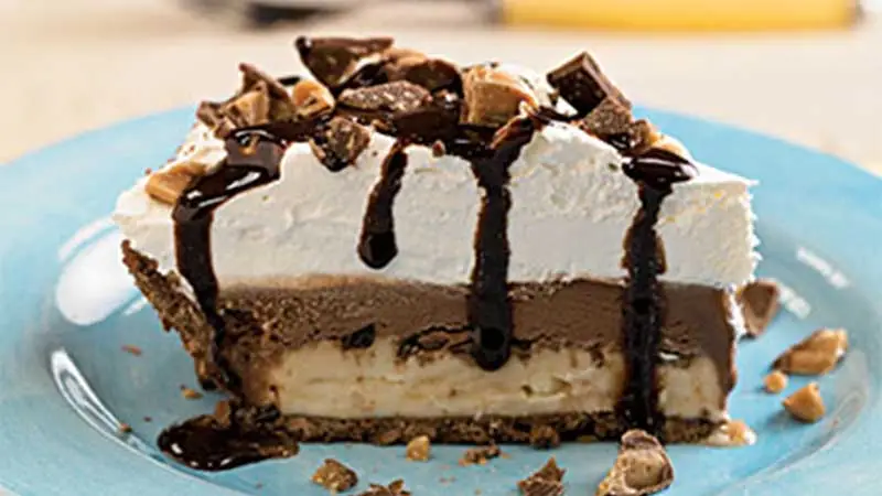 Chocolate cream pie with toffee bits